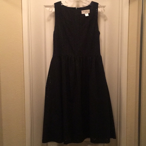 Helene Berman/London Dresses & Skirts - HELENE BERMAN/LONDON BLACK ISLET-STYLE DRESS